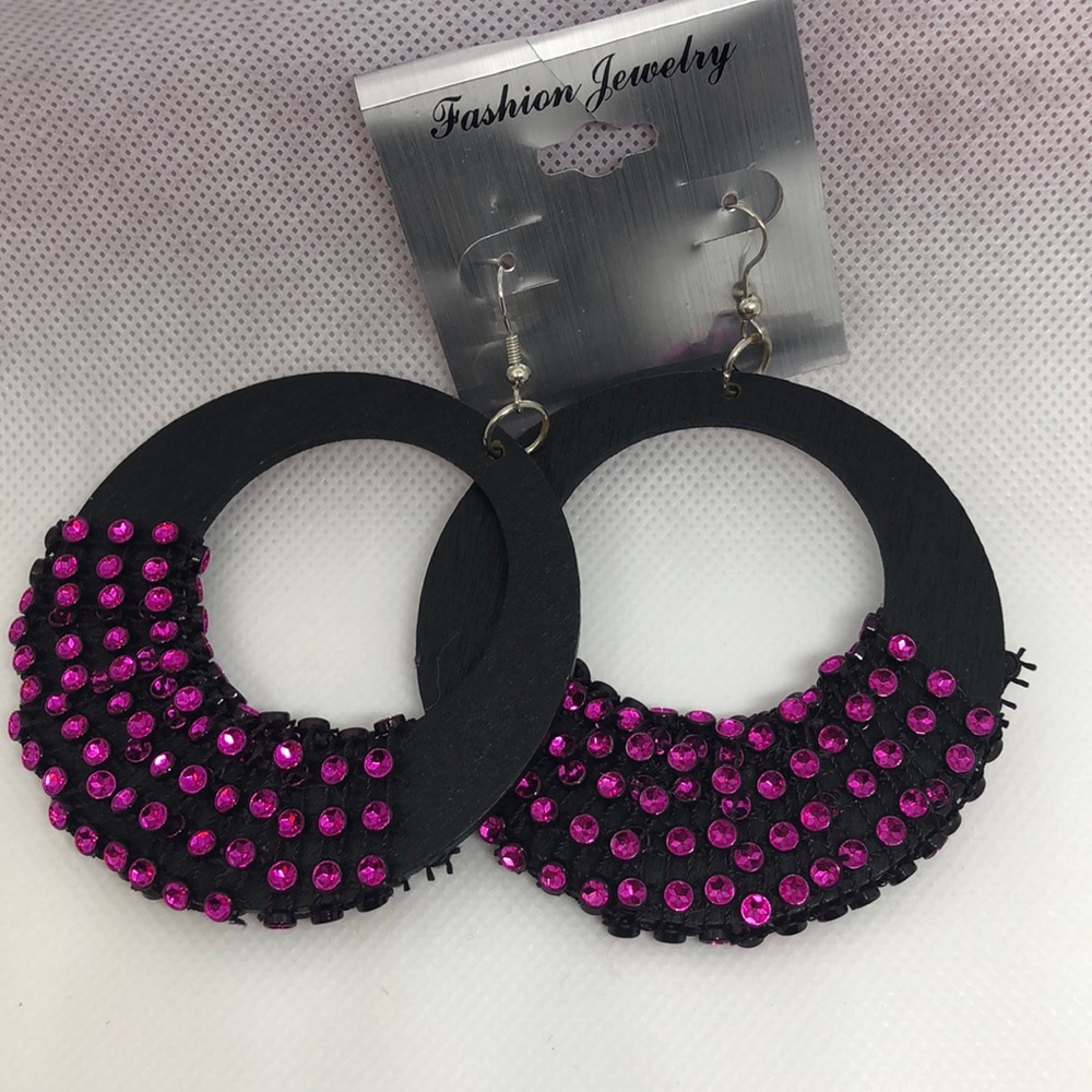 New earrings 5/$20❤️